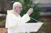 Папа Франциск осудил резню в Буче и поднял украинский флаг