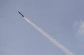 Российские паблики показали крылатую ракету «по пути в Николаев»