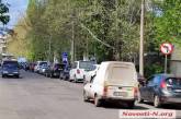 В Николаеве бензиновый кризис — водители часами стоят в очередях