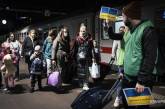 Четверть украинских беженцев планируют поселиться в другой области