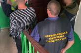 Жителя Первомайска, который «продал» несуществующие военные шлемы, отправили под домашний арест