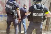 Житель Николаева гулял по улице с гранатой — к нему приехал полицейский спецназ
