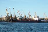 Украина частично разминирует свои порты, - NYT