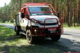 В Украине изготовили интересный автомобиль для тушения лесных пожаров (фото)