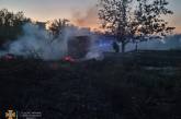 В Николаевской области из-за обстрелов повреждены дома, дороги, горели поля с зерновыми