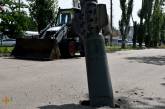 Пиротехники ГСЧС показали, как убирали с улиц Николаева обломки ракет (видео)