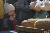 В Николаеве ООН ввела карточки на бесплатный хлеб 