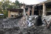 9 ракет по Запорожью: повреждена электроподстанция, разрушен отель, под завалами - люди (фото)