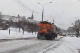 Миколаївські комунальники розповіли, як очищають дороги від снігу