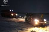 В Николаевской области «Тойота» с детьми застряла на дороге: вызвали спасателей