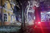 Удар по Краматорску: разрушен подъезд, из-под завалов достали пострадавших