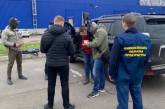В полиции показали видео задержания «на горячем» торговца оружием в Николаеве