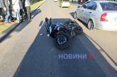 В Николаеве неизвестный автомобиль сбил мотоциклиста и скрылся (видео)
