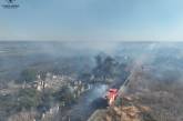 В Николаевской области с 10 утра тушат два масштабных пожара на открытых территориях
