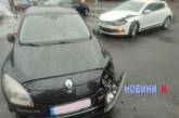 На перекрестке в Николаеве столкнулись Volkswagen и Renault: пострадал ребенок