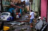 Ураган практически стер с лица земли Акапулько: погибли 27 человек (видео)
