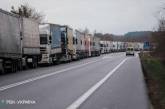 Блокада на границе с Польшей: украинские фуры вывозят по железной дороге (видео)