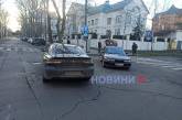 У центрі Миколаєва зіткнулися «Міцубісі» та «Пежо»