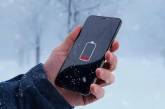 Как спасти телефон, если он упал в снег