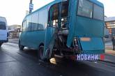 В Николаеве столкнулись грузовик и две «маршрутки»: на проспекте огромная пробка
