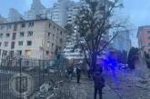 Появились фото последствий обстрела Киева — есть раненые