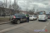 В центре Николаева столкнулись «Тойота» и «Ниссан»