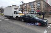 В центре Николаева грузовой фургон врезался в «Опель»