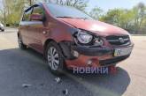 На перекрестке в Николаеве Hyundai врезался в автомобиль Skoda