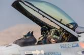 Навчаються повітряного бою: пілоти ЗСУ проходять підготовку до польотів на F-16 у Франції