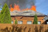 Россияне обстреляли Никополь: загорелся дом, есть жертвы и раненые (фото)