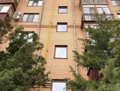 У Миколаєві відновили багатоповерхівку, пошкоджену внаслідок обстрілу (фото)
