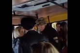 Вытаскивали мужчину из маршрутки: работников ТЦК Одессы привлекли к ответственности (видео)