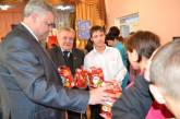 Геннадий Николенко навестил воспитанников очаковской школы-интерната с подарками и поздравлениями
