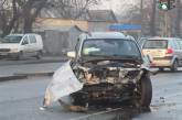 В Одессе внедорожник протаранил жилой дом: водитель в тяжелом состоянии ФОТО, ВИДЕО