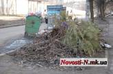 В центре Николаева прямо возле школы появилась свалка: «Гринко» несколько дней не вывозит мусор