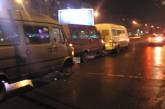 В центре Николаева столкнулись три маршрутки – 38-летняя женщина попала в больницу