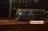 В Николаеве автобус врезался в столб