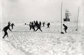 Покорители Антарктиды играют в футбол, 1914 год. ФОТО