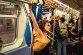 Уморительные пассажиры, встречающиеся в метро (ФОТО)