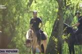 У Києві поліція пересіла на коней: де патрулюватимуть (фото, відео)