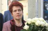 Януковича просят освободить жену "из-под домашнего ареста" 