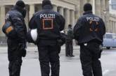 12-летние девочки в пижамах угнали машину на севере Германии