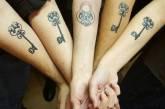 Групповые татуировки настоящих друзей. ФОТО