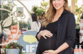 Джессика Альба восхищает "беременными" фото