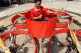 Китайский фермер без образования построил себе "летающую тарелку"