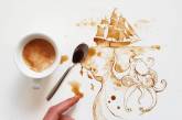 Произведения искусства из пролитых кофе и чая. ФОТО