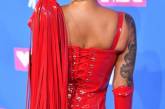 Стринги, латекс и голые груди: самые эпатажные платья на MTV Video Music Awards 2018