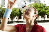 Медики советуют много пить на протяжении всего периода жары