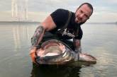 Рыбак поймал сома весом более 100 кг. ФОТО