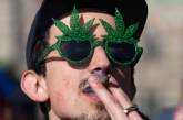 Жителя Канады оштрафовали за неправильное курение каннабиса